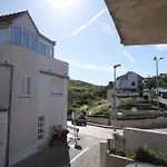 With A Parking Space Hvar - 8810 شقة