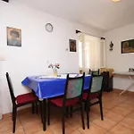 شقة With A Parking Space Hvar - 8810 *