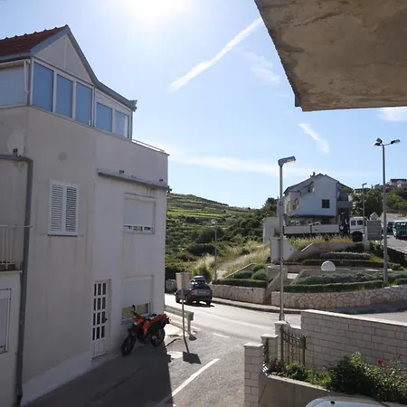With A Parking Space Hvar - 8810 Appartement