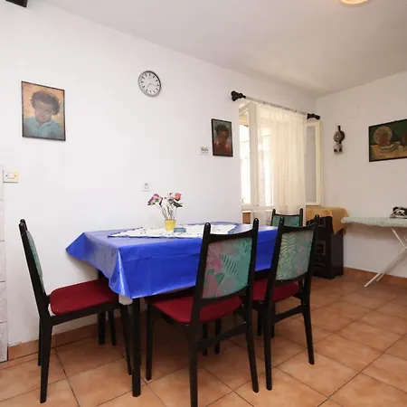 Appartement With A Parking Space Hvar - 8810 *