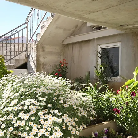 With A Parking Space Hvar - 8810 شقة *